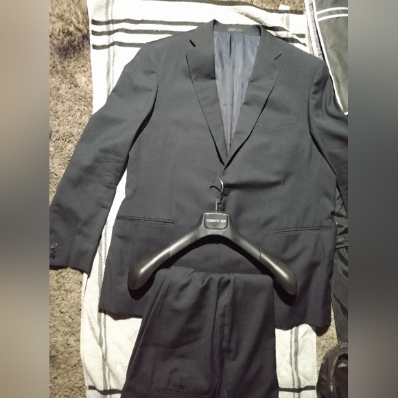 Cerruti suit w/ pants - Picture 2 of 3